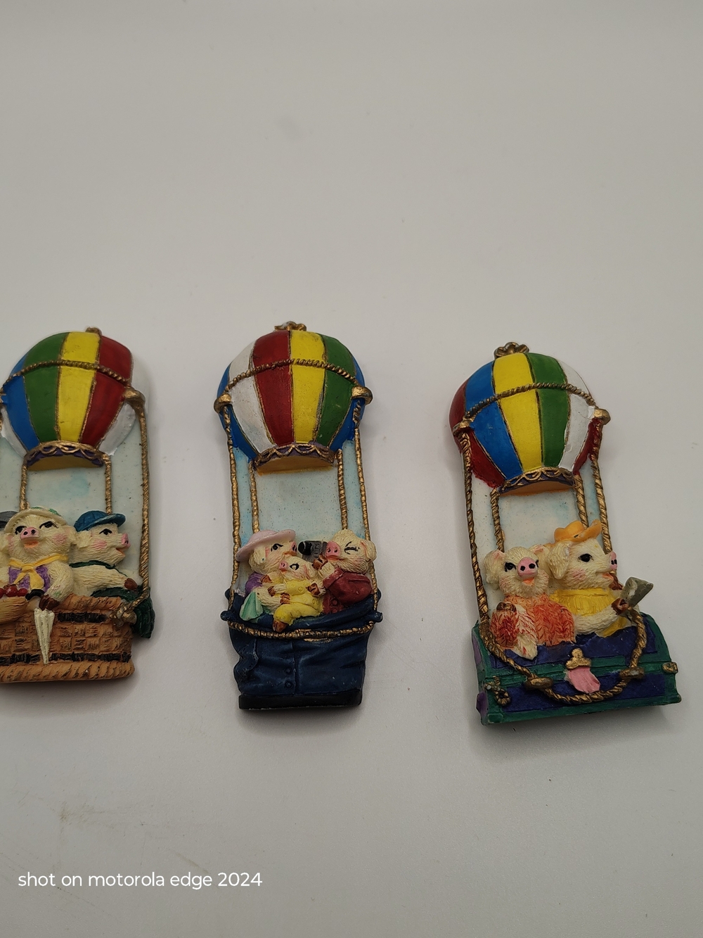✨VTG 90s Resin Hot Air Balloon Fridge Magnets Set of 3 - Pigs